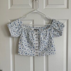 Forever 21 Blue Floral Off-Shoulder Blouse cropped